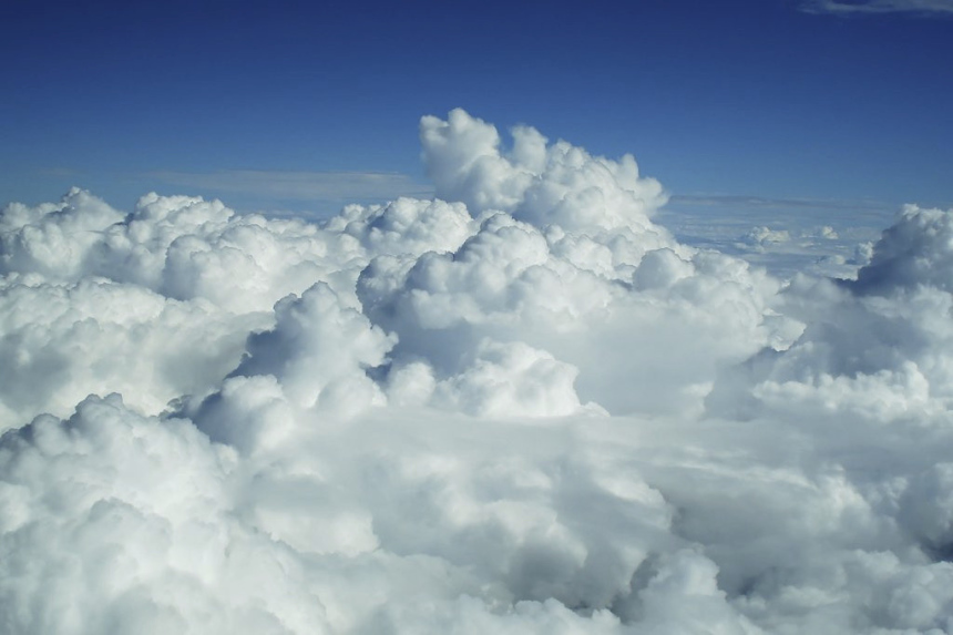 über den Wolken